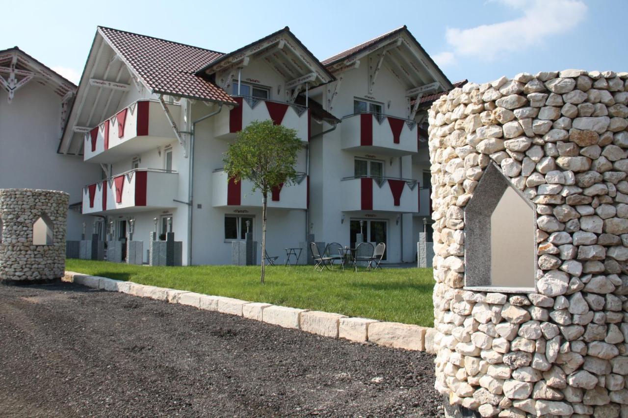 Aparthotel Zum Kreuzritter à Wuestenrot Extérieur photo